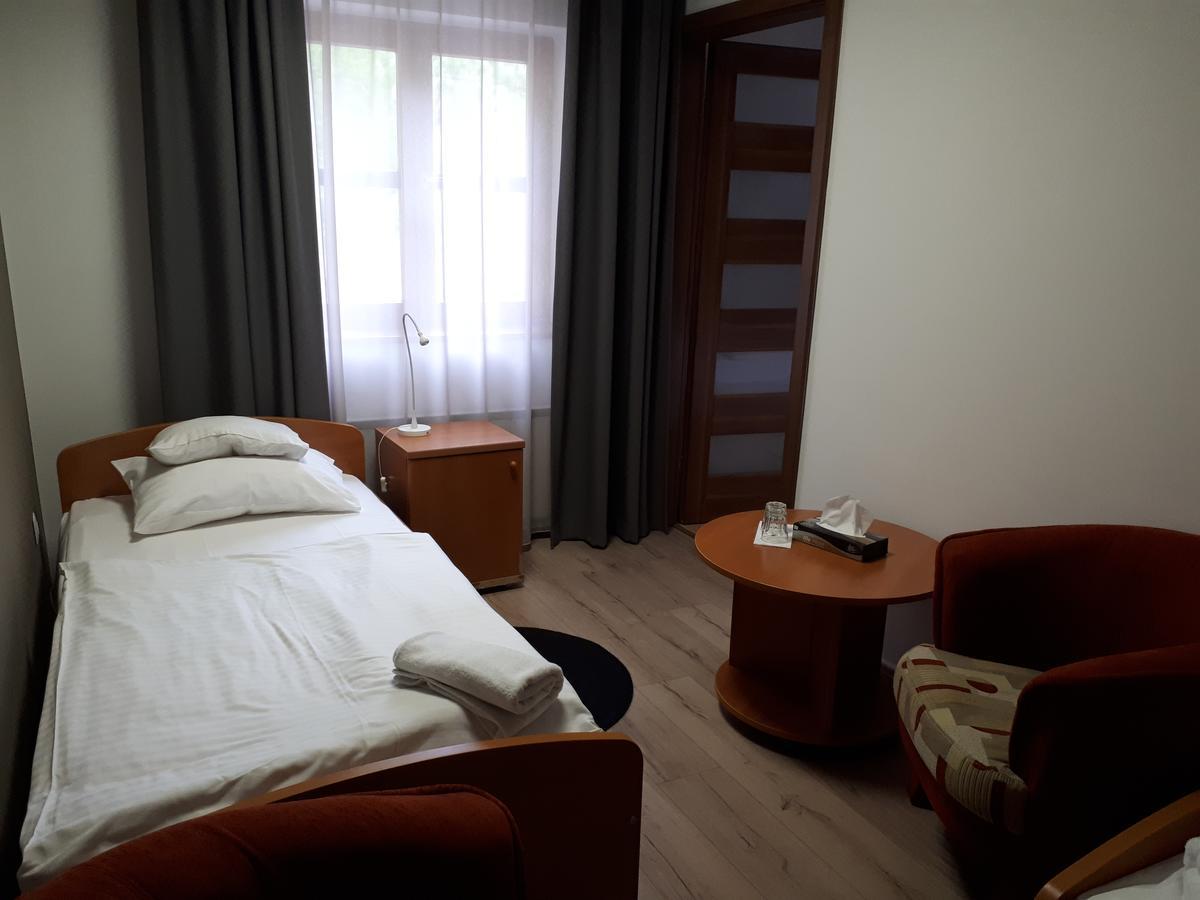 Hotel Mátrix Szeged Buitenkant foto
