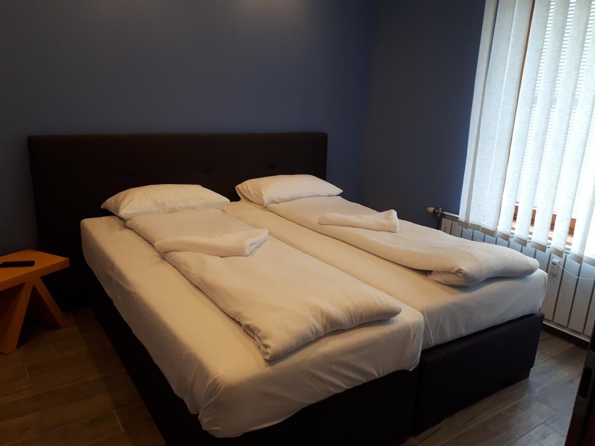 Hotel Mátrix Szeged Buitenkant foto