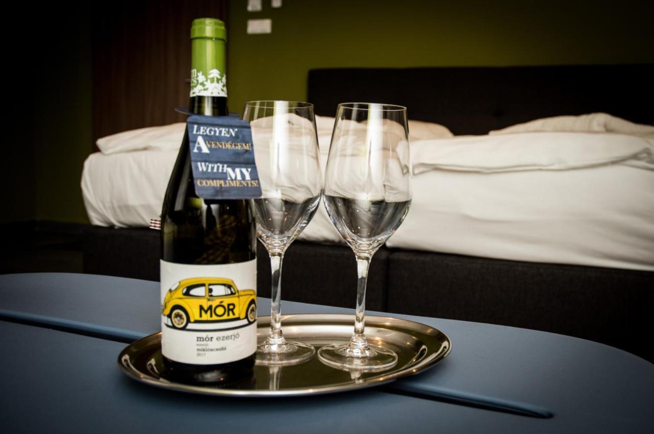 Hotel Mátrix Szeged Buitenkant foto