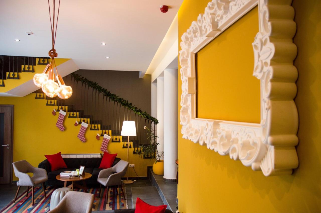 Hotel Mátrix Szeged Buitenkant foto